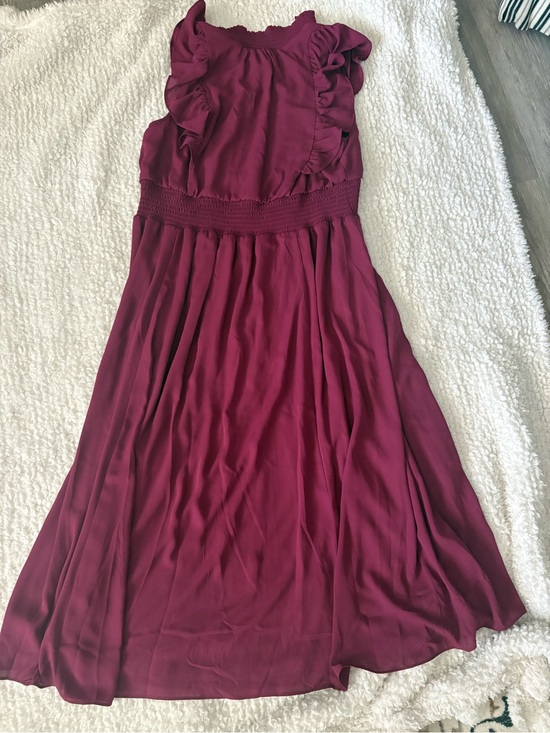BCBG Dresses & Skirts - Beautiful Burgundy Dress